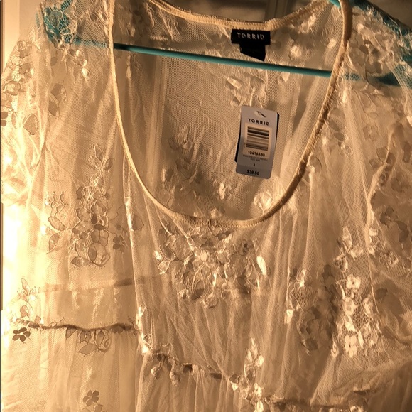 Torrid lace shirt - Picture 3 of 6
